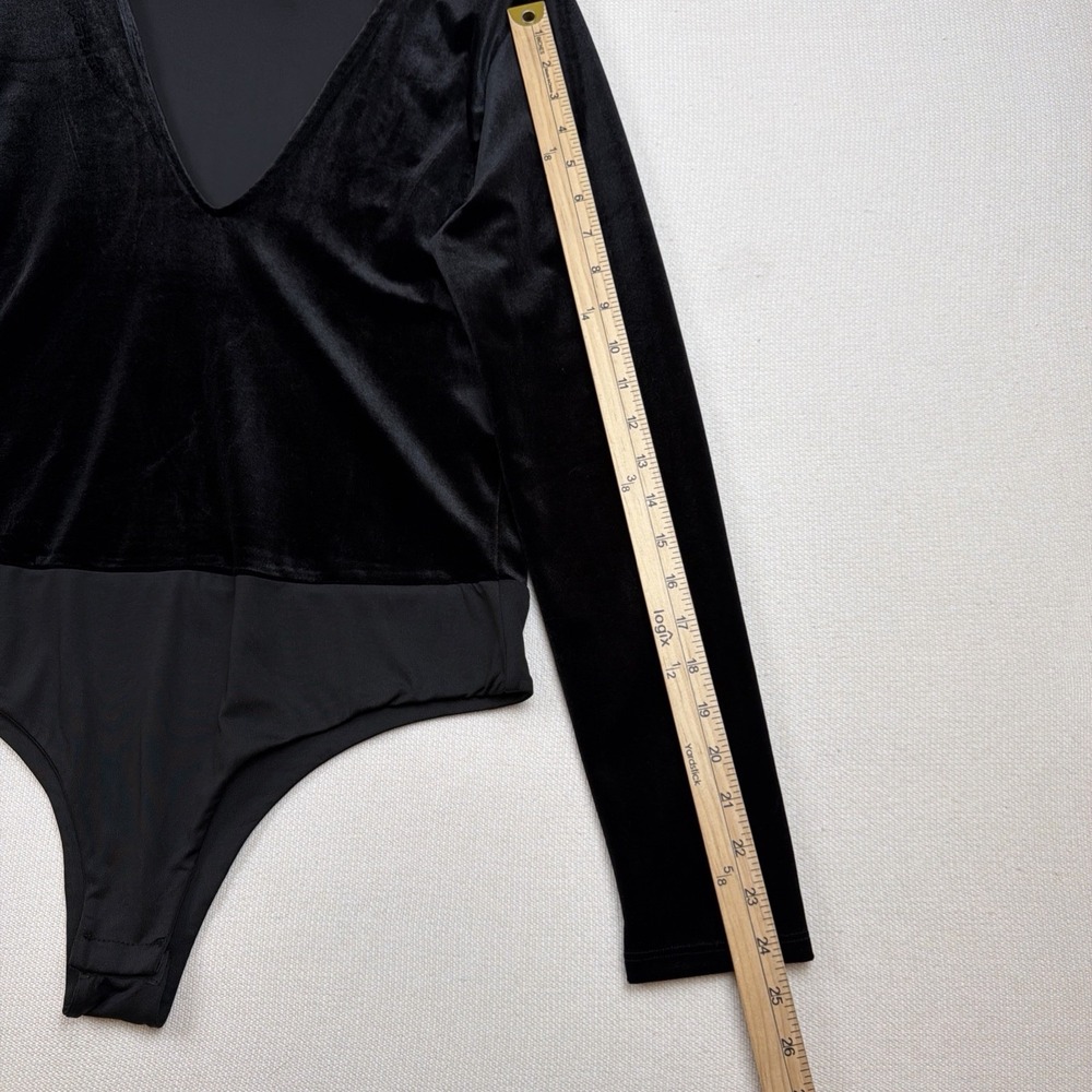 Stella Luce Black Velvet One Piece Bodysuit XL V-Plunge Witchy Snap Crotch - Picture 7 of 12